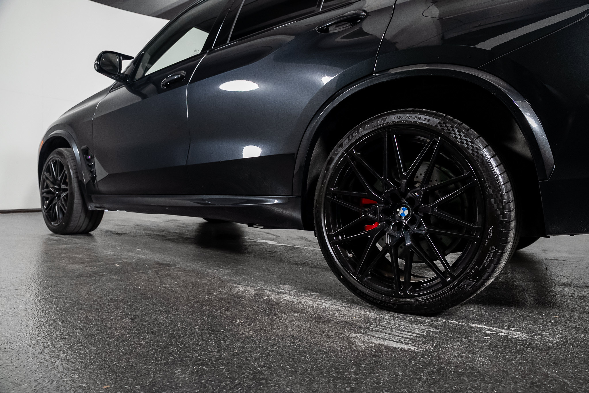 Used 2025 BMW X5 M Competition AWD/4WD image 21