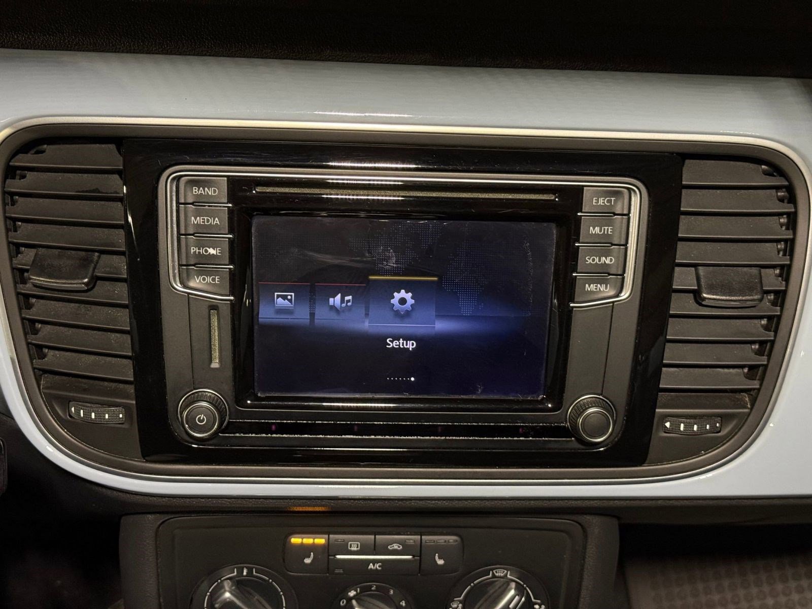 Used 2016 Volkswagen Beetle 1.8T SE image 27