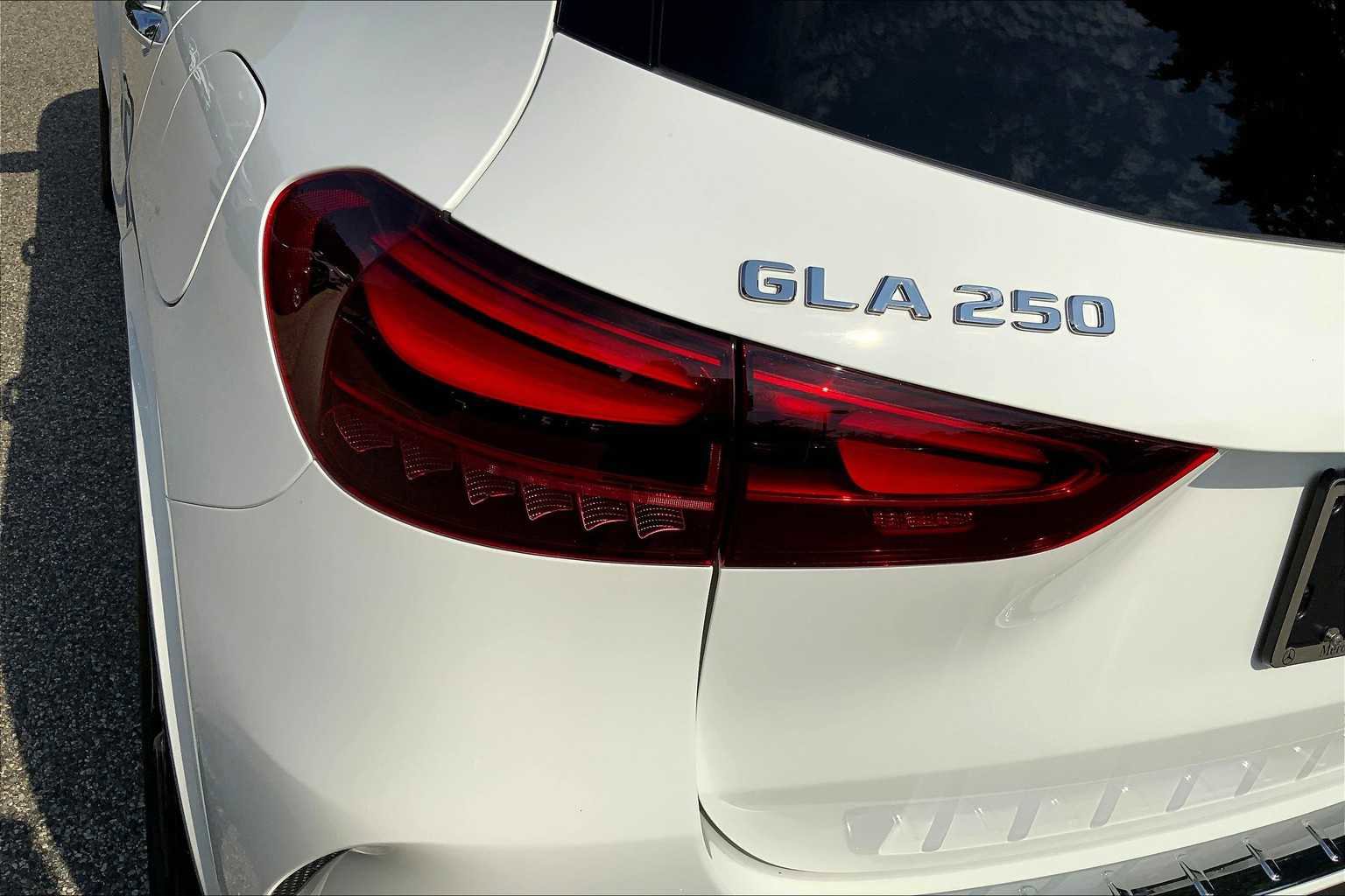 New 2026 Mercedes-Benz GLA 250 GLA 250 image 18