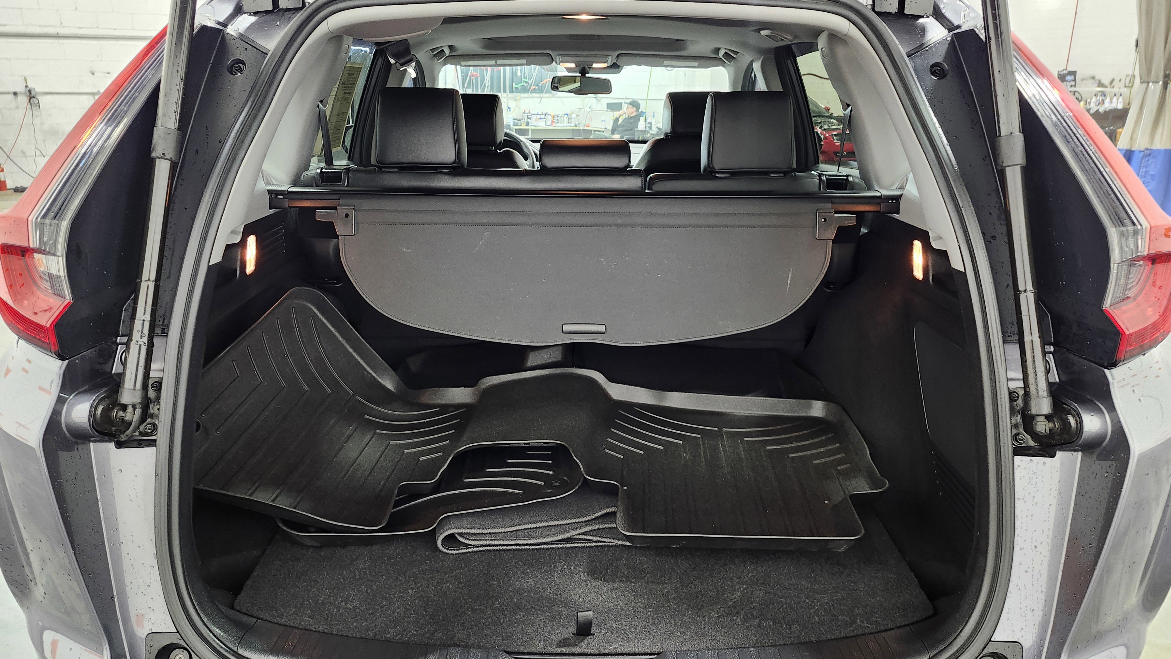 Used 2022 Honda CR-V Touring image 24