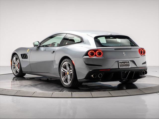 Used 2019 Ferrari GTC4Lusso image 3