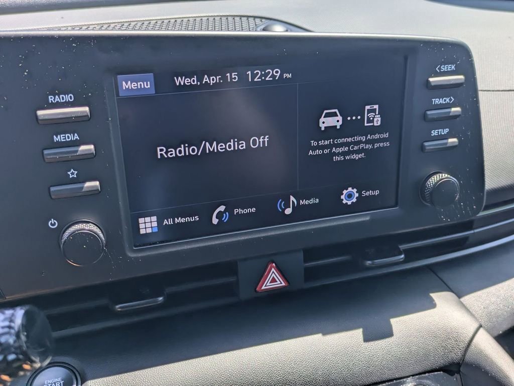 Certified 2025 Hyundai Elantra Sport image 21