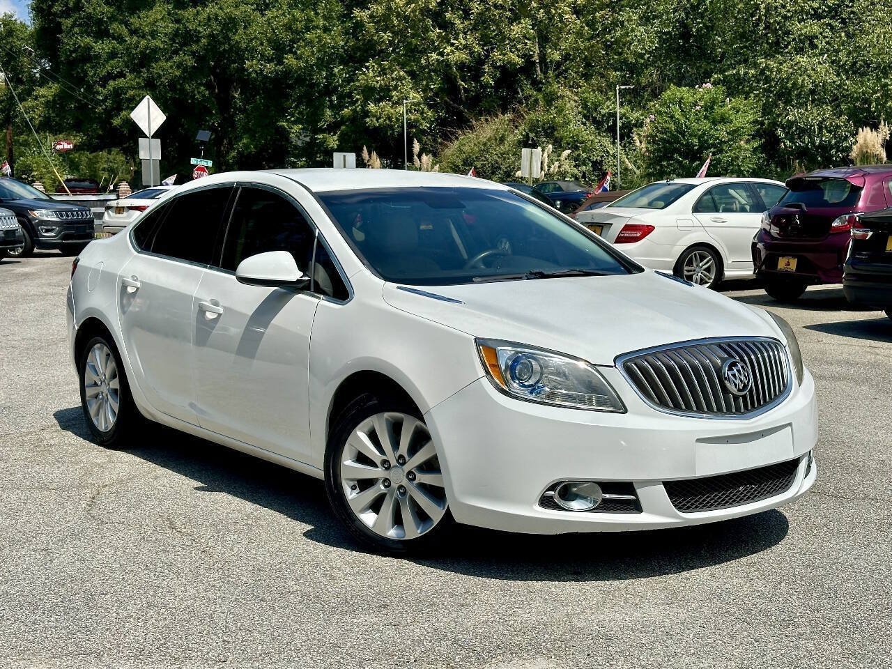 Used 2016 Buick Verano FWD image 27