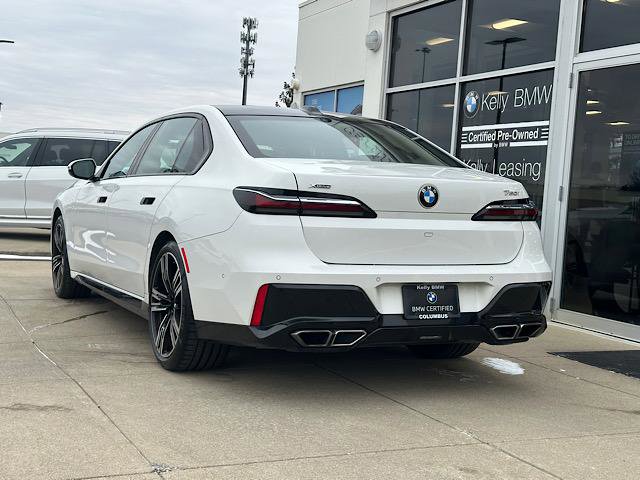 Certified 2023 BMW 760i xDrive image 10