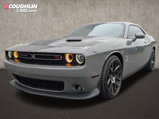 Used 2017 Dodge Challenger R/T Scat Pack w/ Leather Interior Group image 3