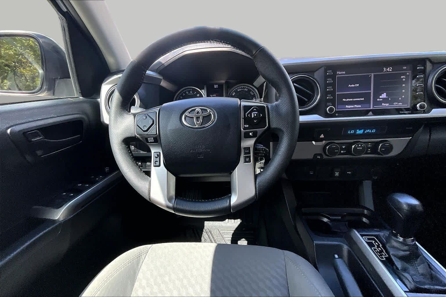 Used 2021 Toyota Tacoma SR5 RWD image 6