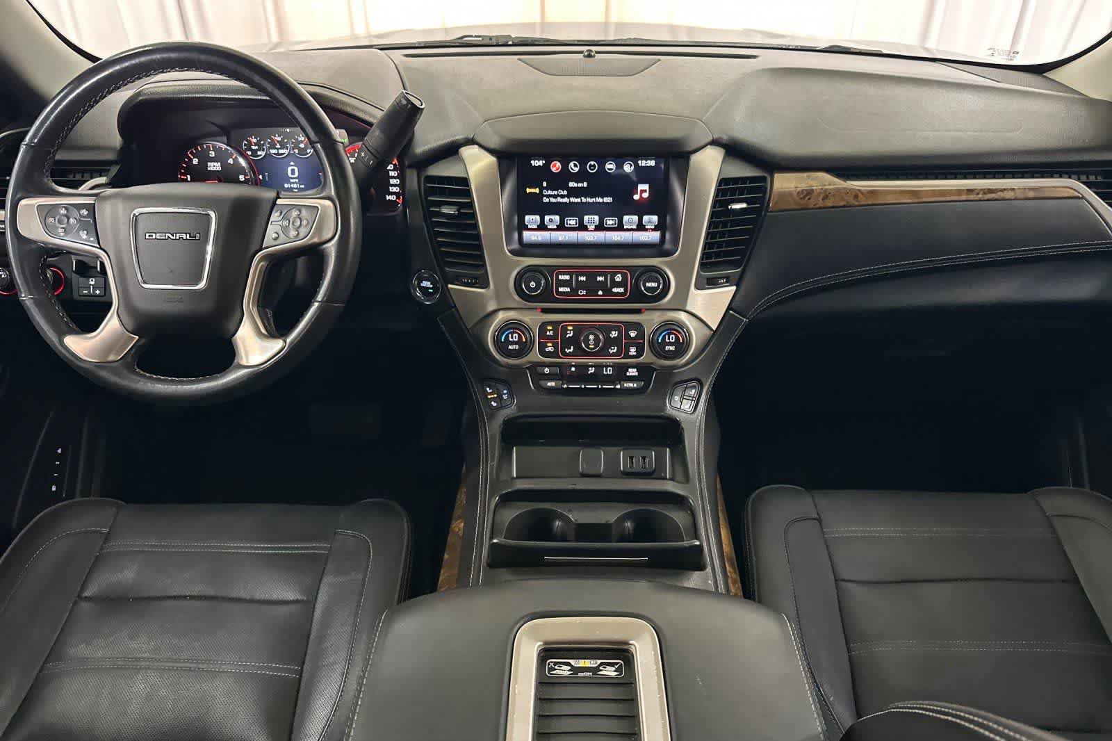 Used 2016 GMC Yukon Denali w/ Open Road Package AWD/4WD image 4