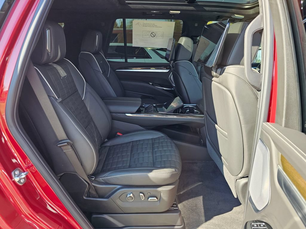 New 2026 Cadillac Escalade Platinum Luxury AWD/4WD image 12