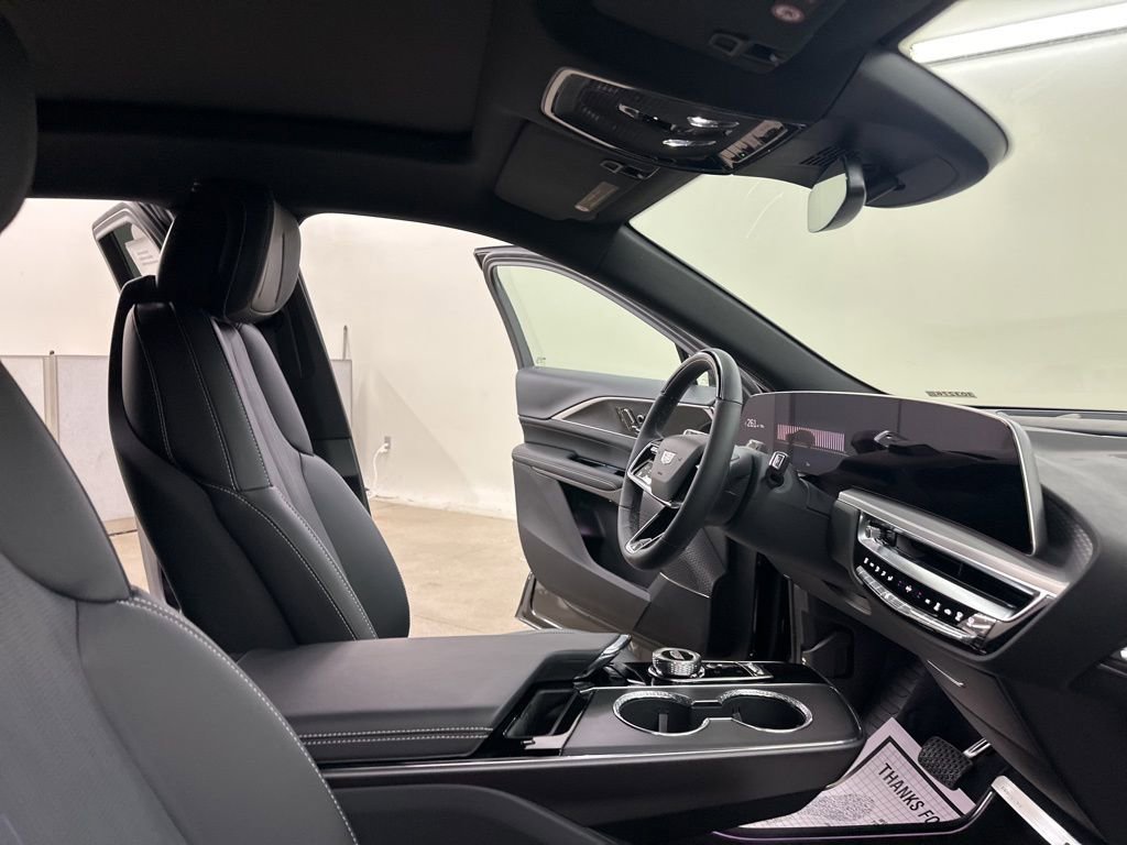 New 2026 Cadillac Lyriq Luxury image 19