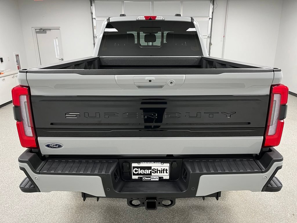 Used 2026 Ford F350 Platinum AWD/4WD image 9