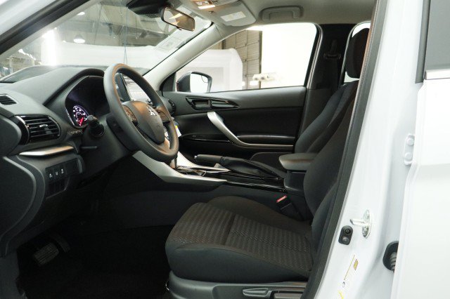 New 2026 Mitsubishi Eclipse Cross LE AWD/4WD image 6