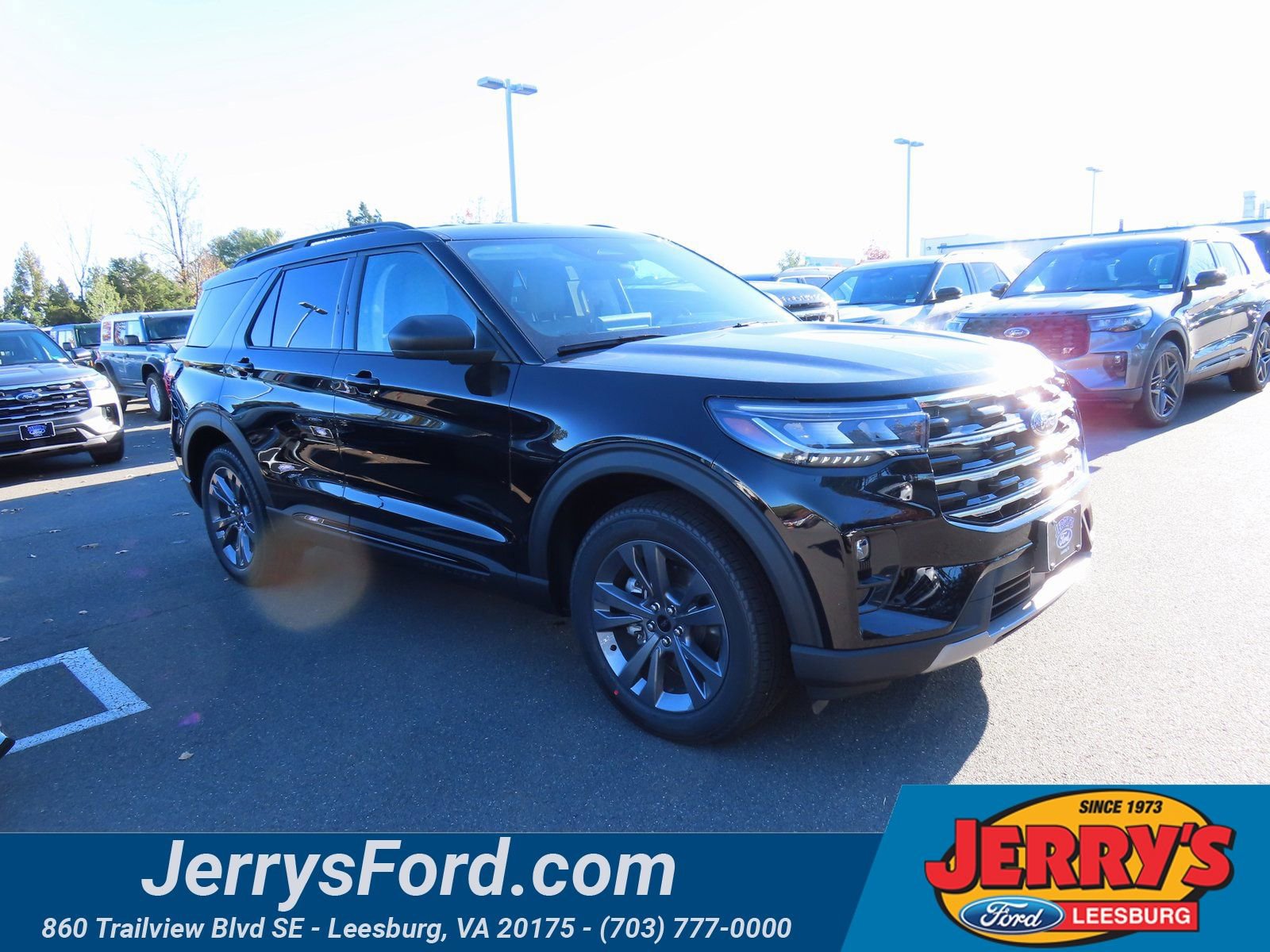 New 2026 Ford Explorer Active w/ Active Comfort Package image 1