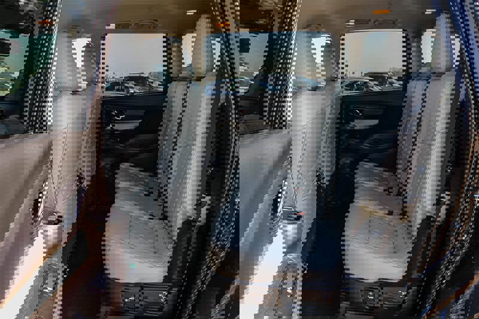 Used 2019 Subaru Ascent Premium w/ Popular Package #3 image 18