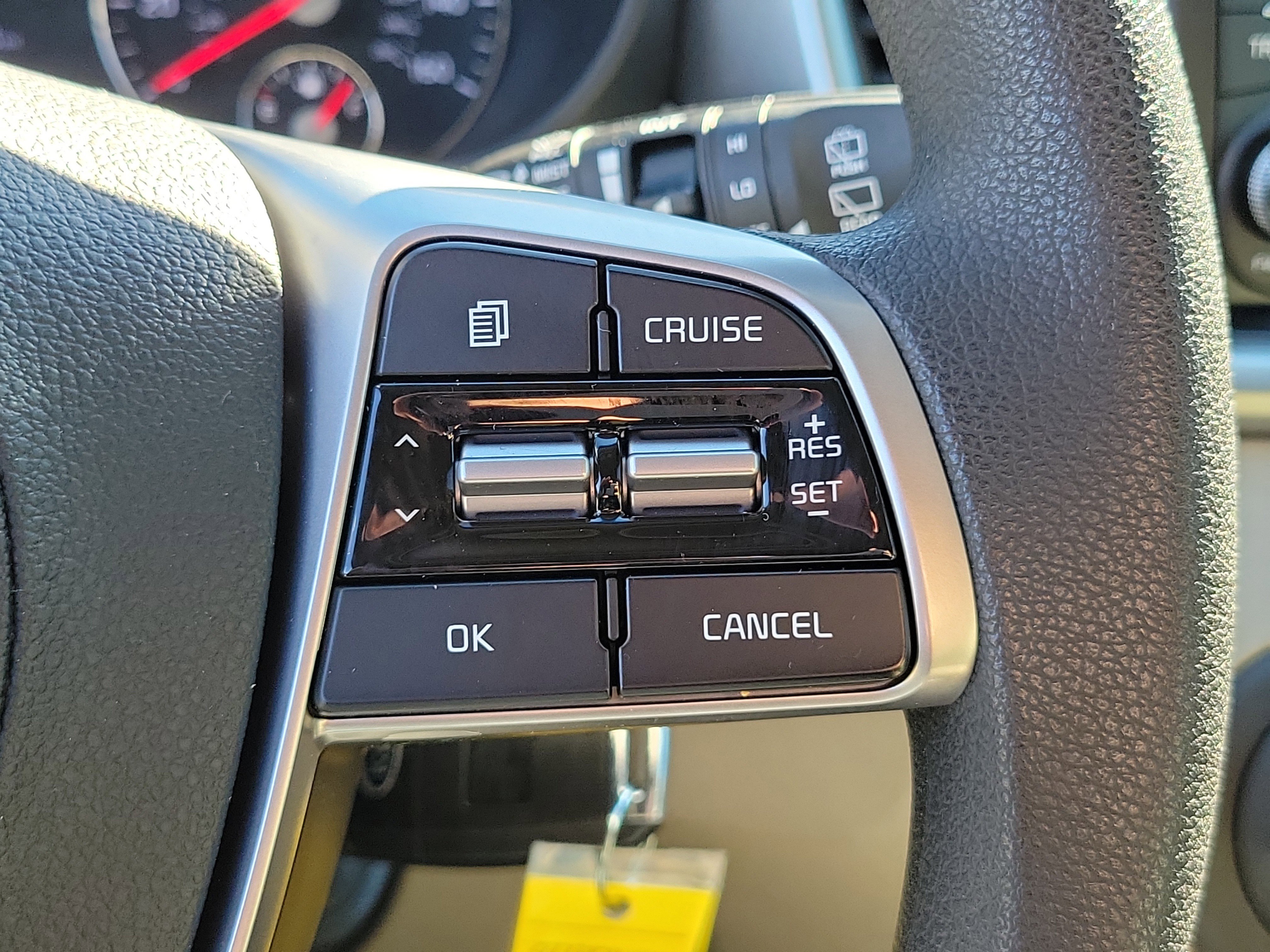 Used 2020 Kia Sorento LX image 28