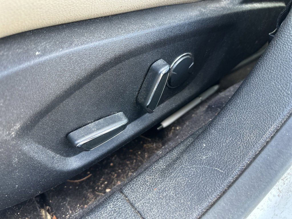 Used 2017 Ford Fusion Titanium image 19