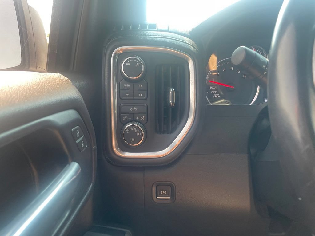 Used 2019 Chevrolet Silverado 1500 LT w/ Texas Edition AWD/4WD image 12