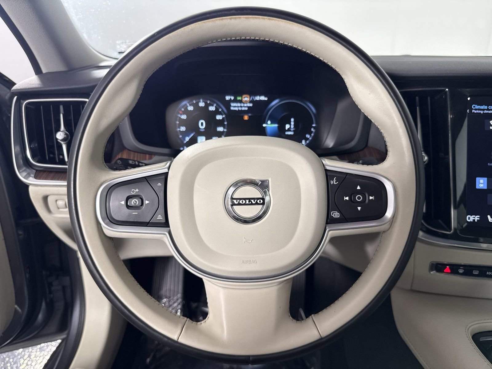 Used 2021 Volvo S60 T8 R-Design Expression AWD/4WD image 14