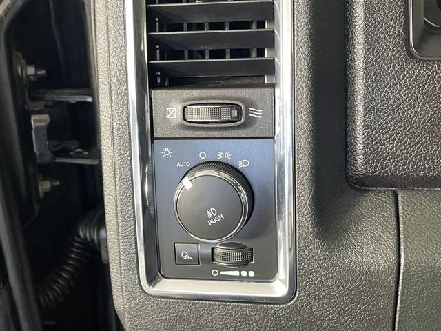 Used 2015 RAM 3500 Laramie w/ Convenience Group image 12