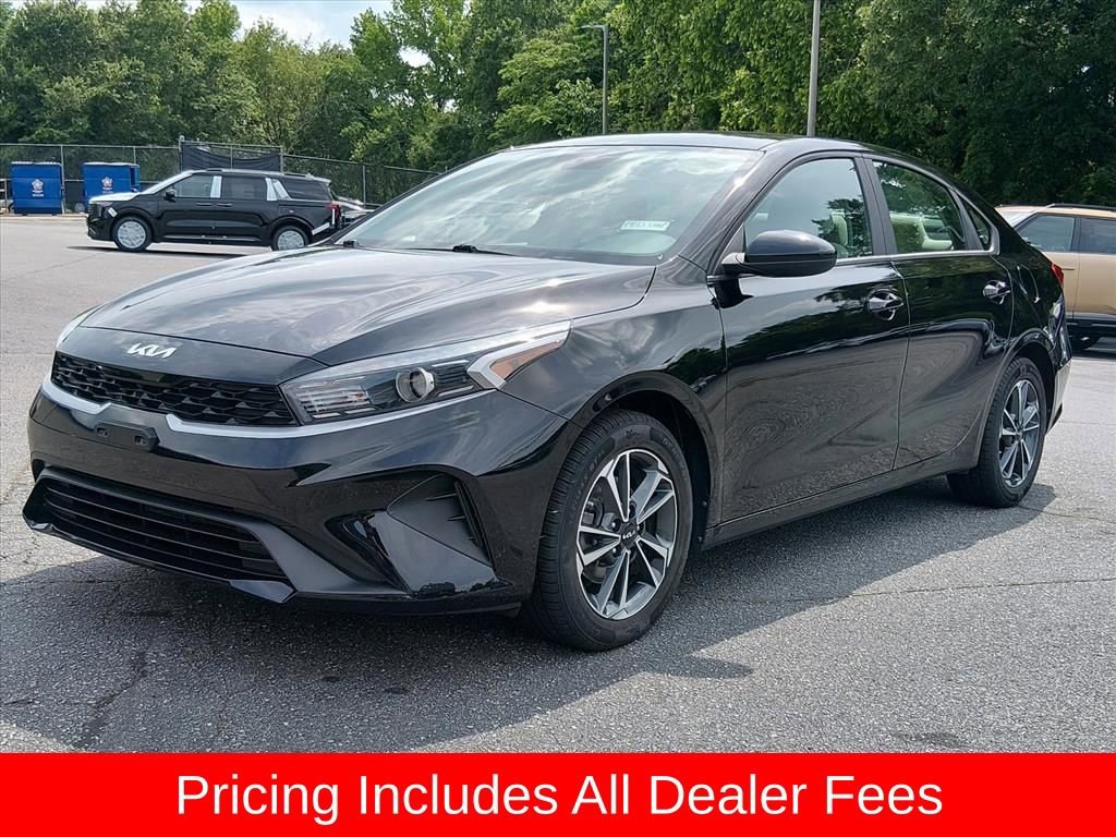 Certified 2023 Kia Forte LXS FWD image 7