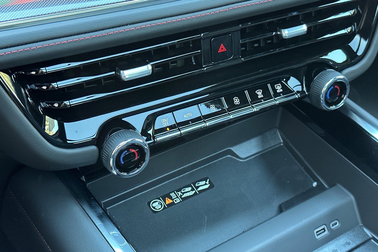 New 2026 Chevrolet Suburban RST w/ Advanced Technology Package image 26