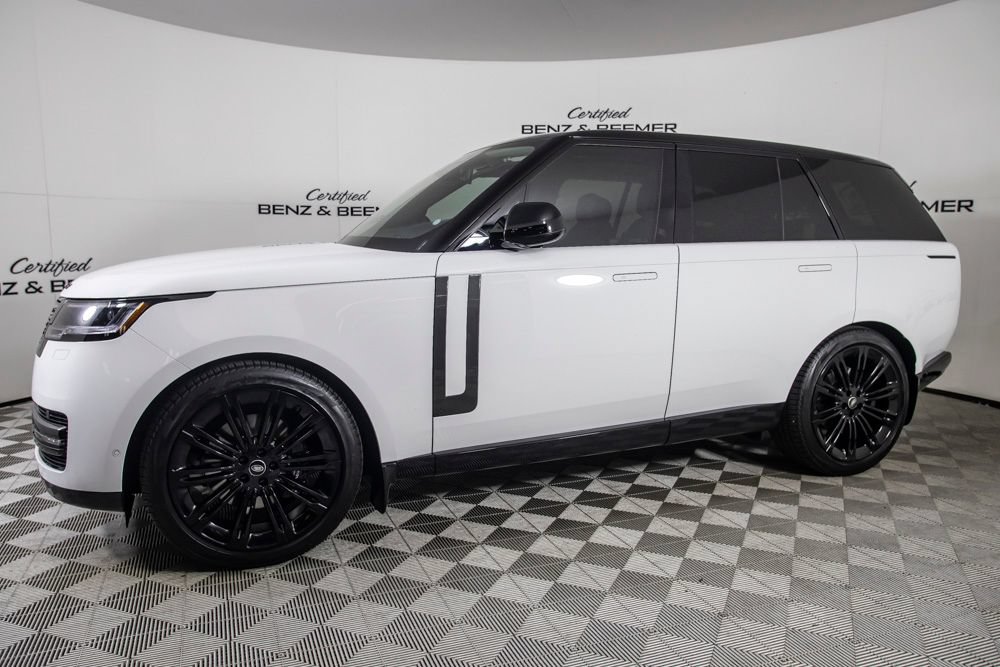 Used 2024 Land Rover Range Rover SE AWD/4WD image 9