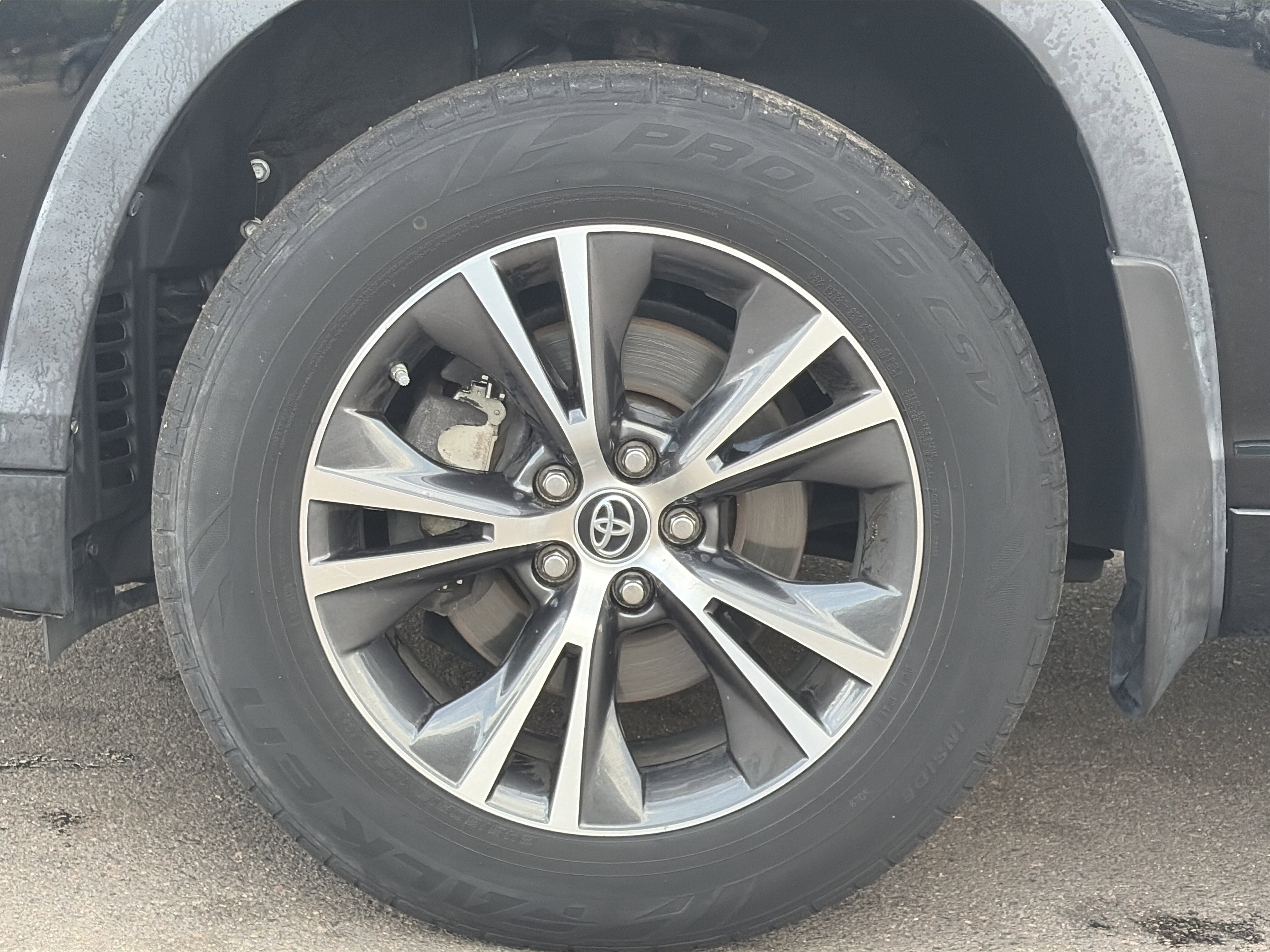 Used 2018 Toyota Highlander Plus AWD/4WD image 8