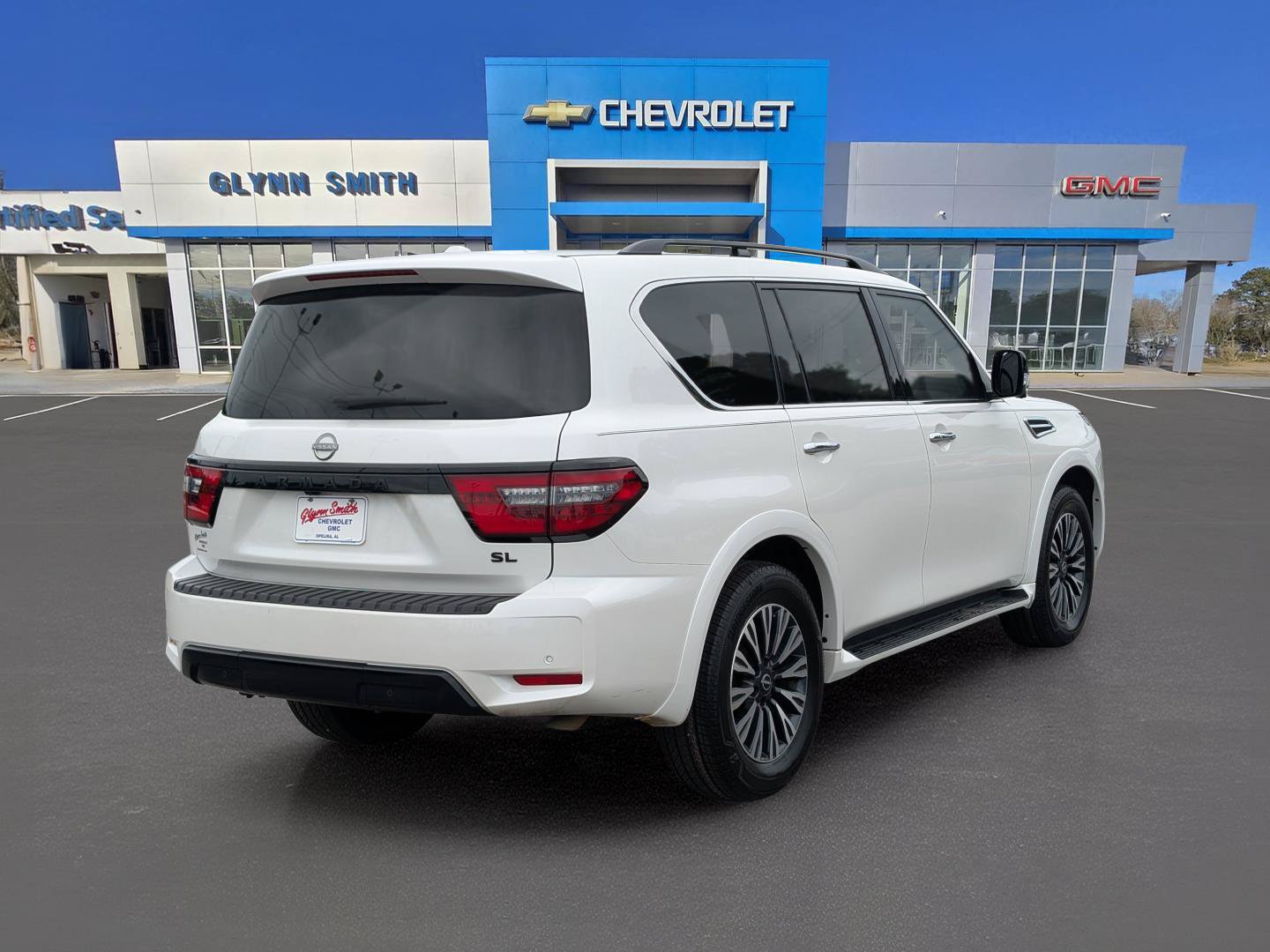Used 2024 Nissan Armada SL w/ Midnight Edition Package RWD image 8