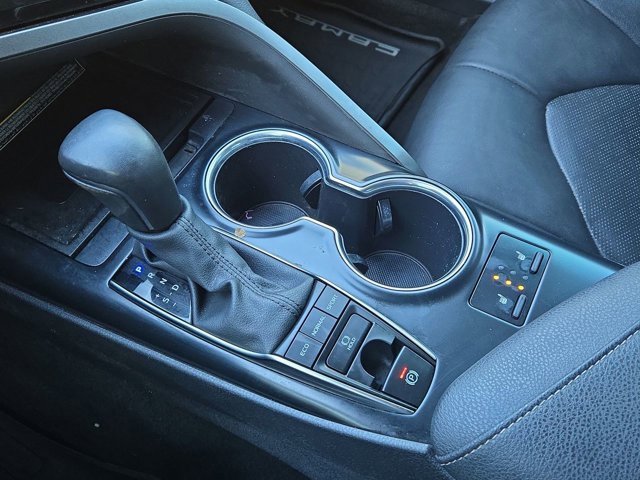 Used 2020 Toyota Camry XSE image 25