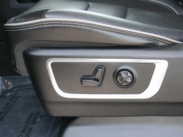 Used 2019 RAM 1500 Laramie image 12