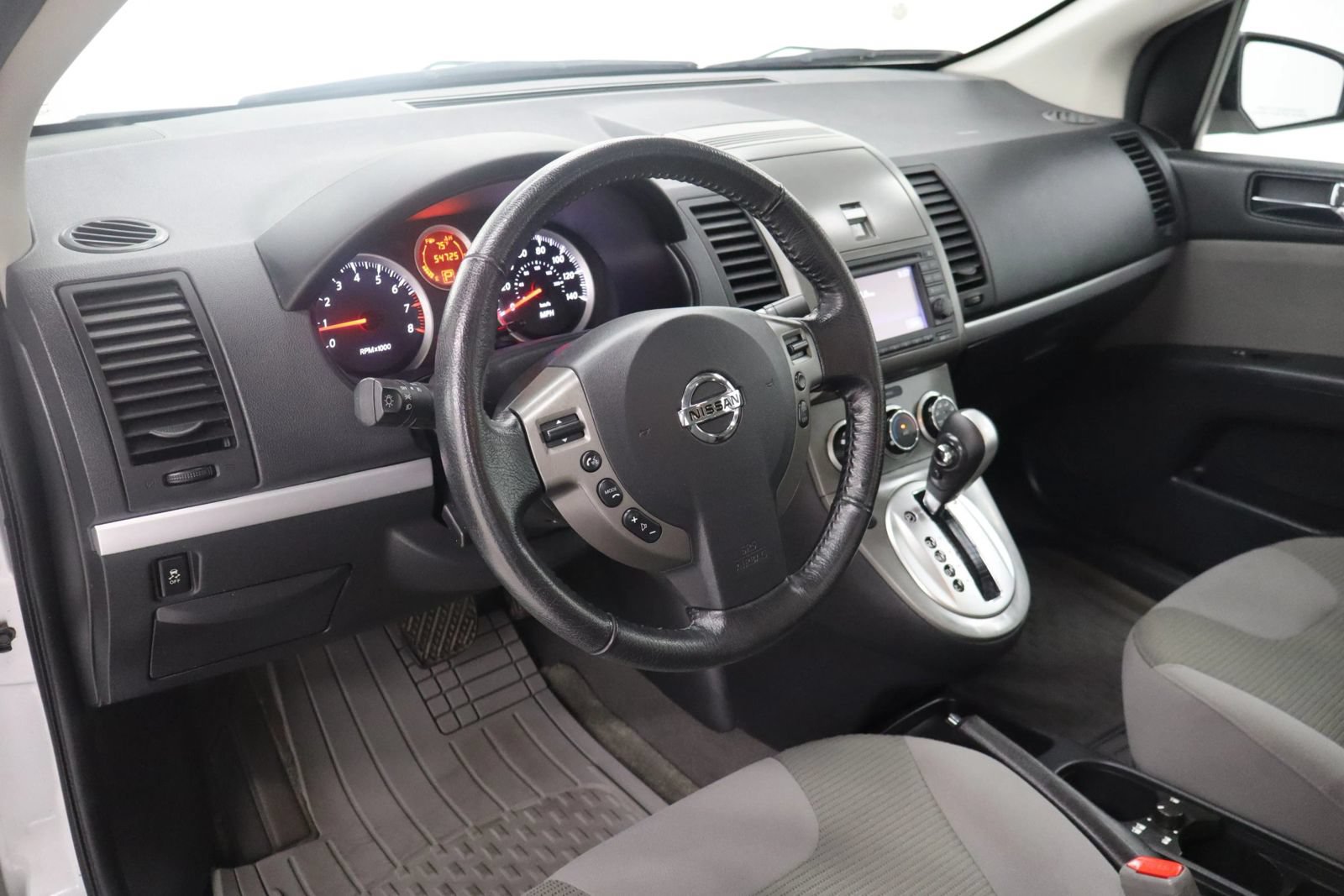 Used 2012 Nissan Sentra 2.0 SR w/ Special Edition Pkg FWD image 12