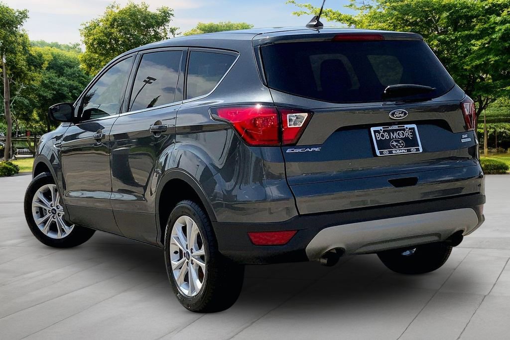 Used 2019 Ford Escape SE image 4