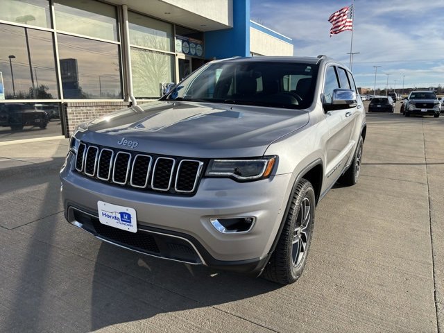Used 2018 Jeep Grand Cherokee Limited w/ Luxury Group II image 1