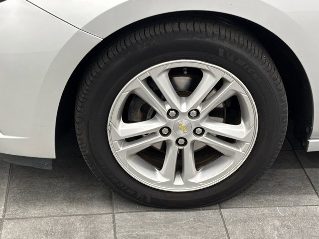 Used 2016 Chevrolet Cruze LT w/ Convenience Package image 6