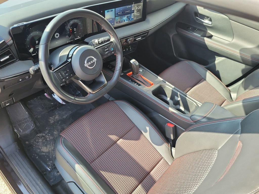 Certified 2025 Nissan Kicks SR image 24