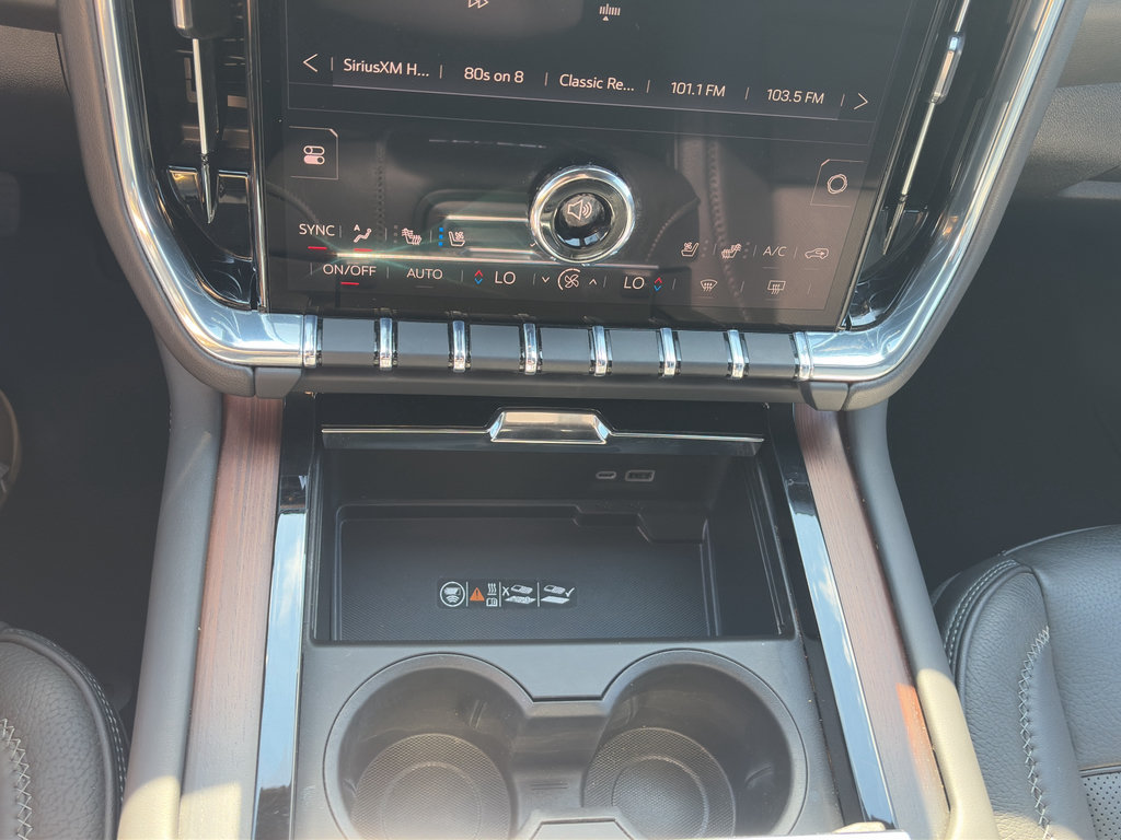 Certified 2025 GMC Yukon Denali AWD/4WD image 25