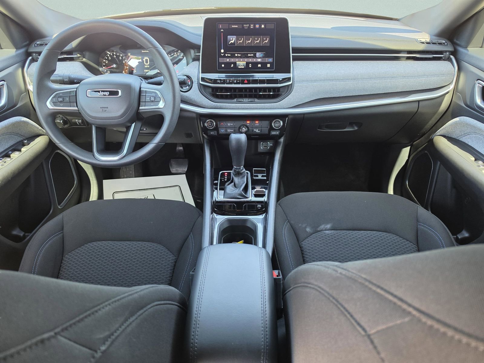 Used 2025 Jeep Compass Sport image 15