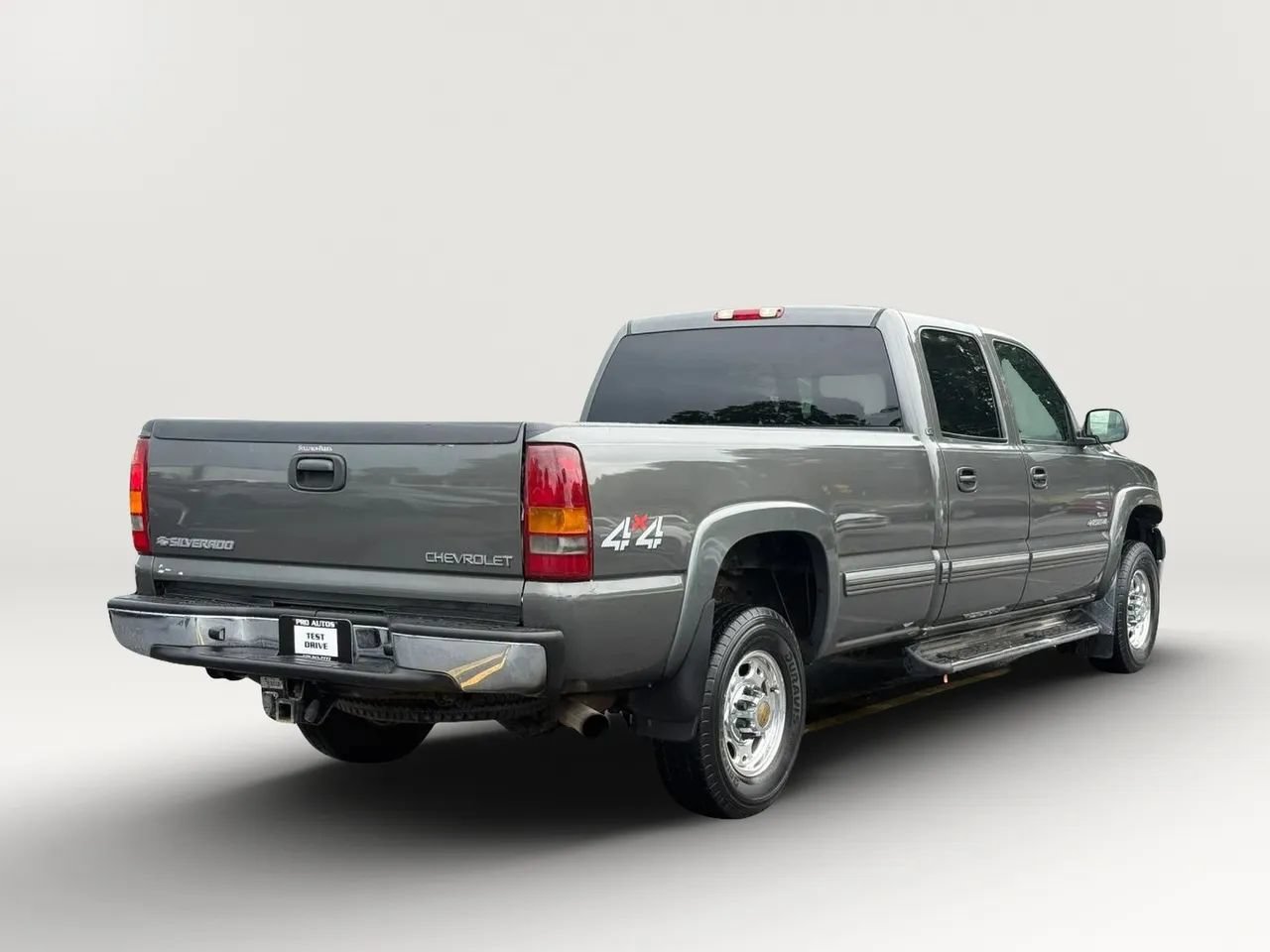 Used 2002 Chevrolet Silverado 2500 LS AWD/4WD image 3