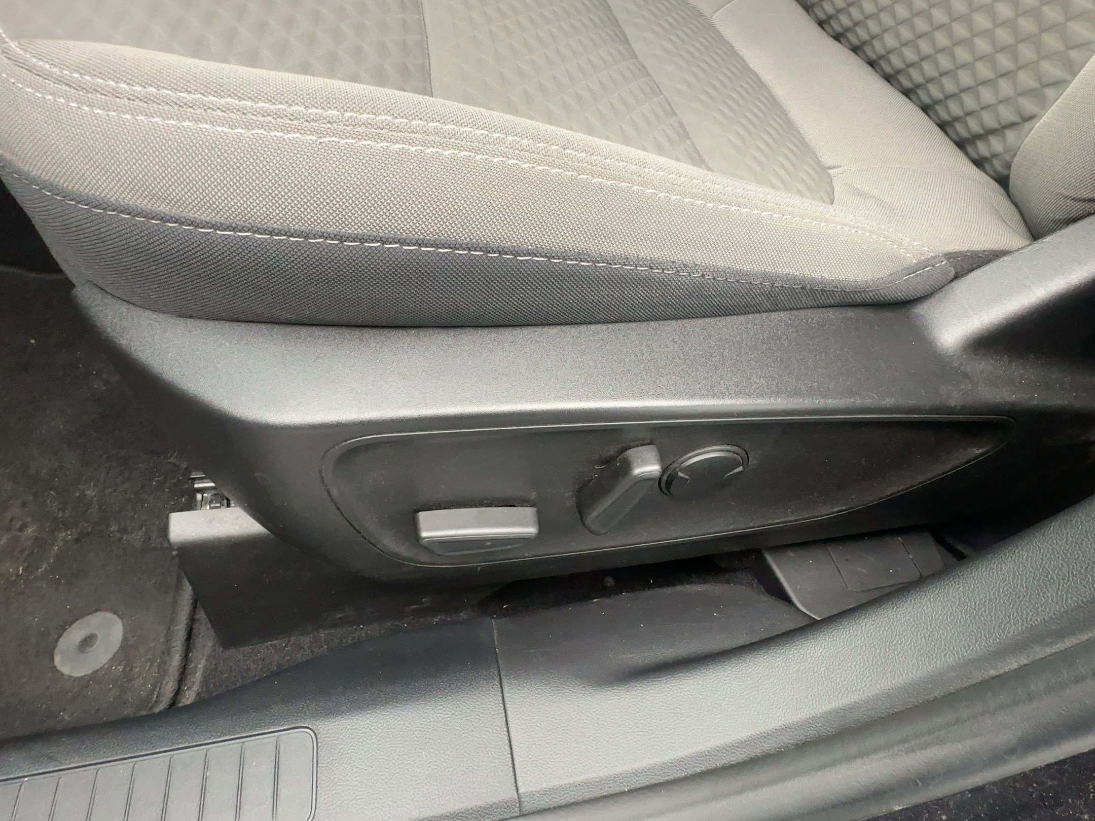 Used 2022 Ford Escape SE w/ Convenience Package image 14