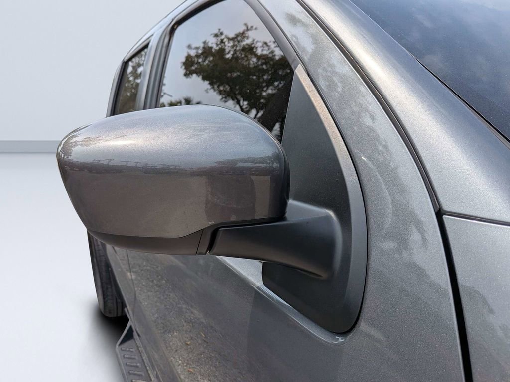 Used 2024 Nissan Frontier SL w/ Technology Package image 11