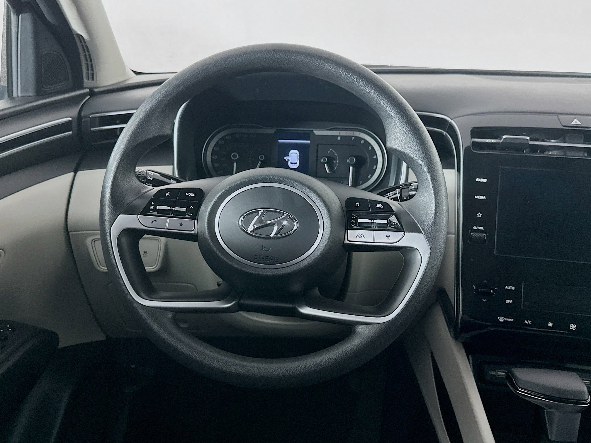Used 2024 Hyundai Tucson SEL FWD image 18