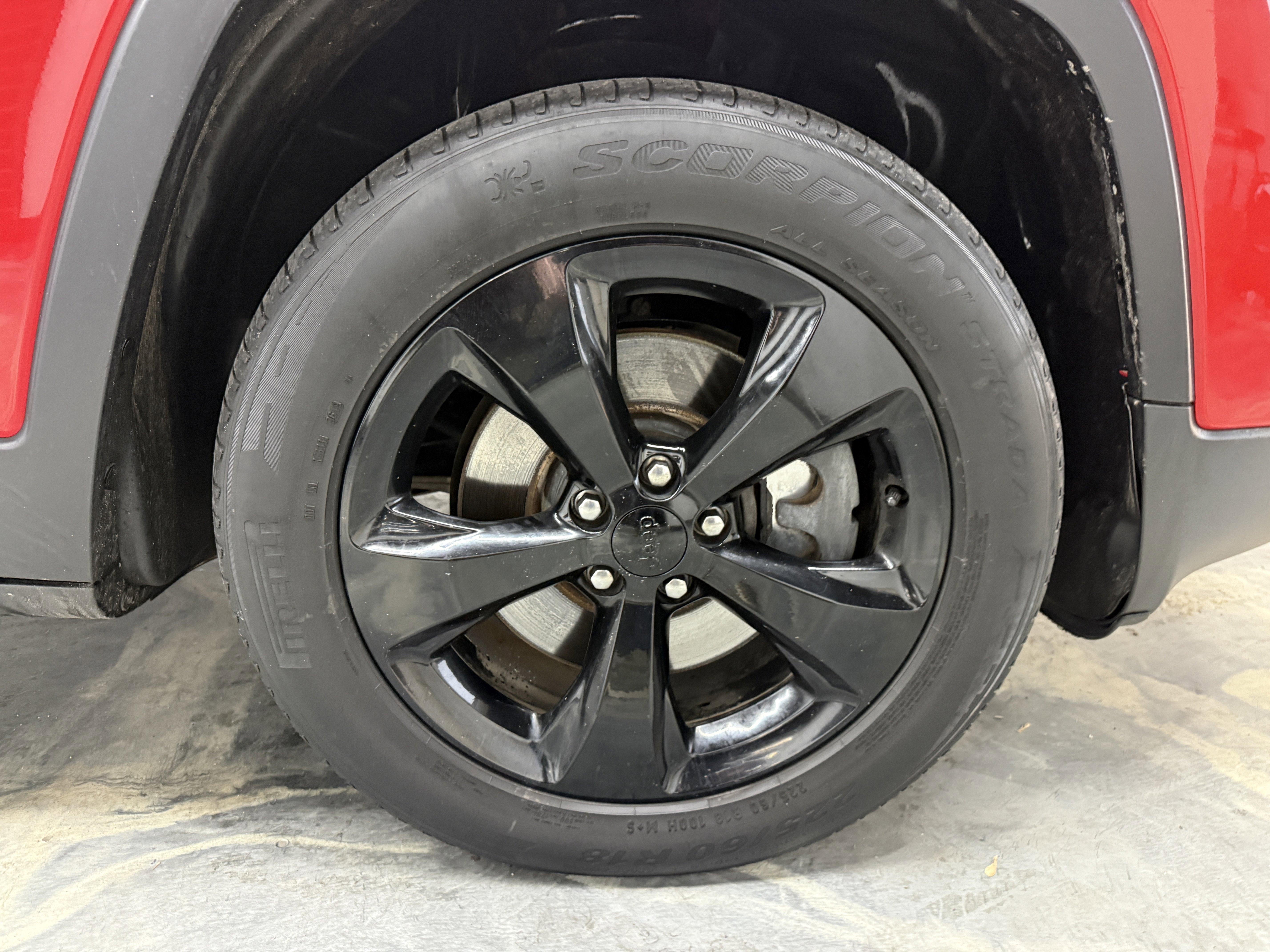 Used 2017 Jeep Cherokee High Altitude image 29