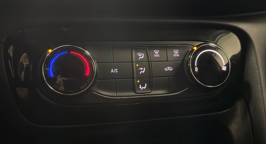 Used 2020 Buick Encore GX Preferred FWD image 20