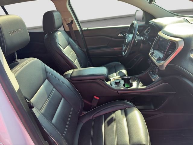 Used 2021 GMC Acadia Denali w/ Denali Ultimate Package image 9