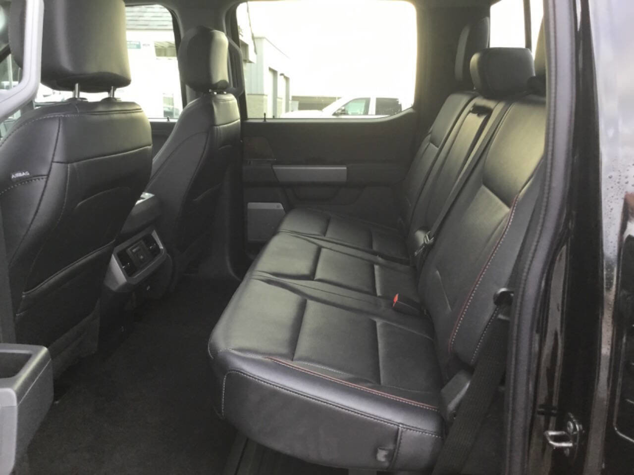 Used 2024 Ford F250 Lariat w/ Lariat Ultimate Package image 9