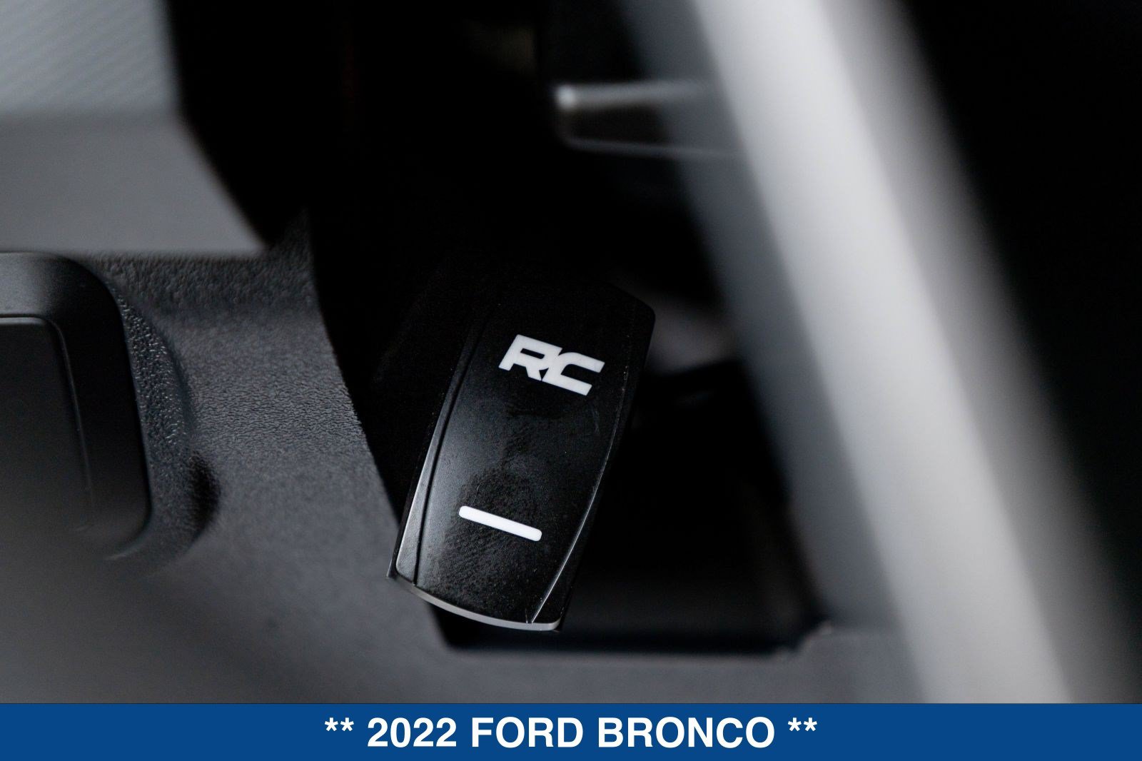 Used 2022 Ford Bronco 4-Door w/ Sasquatch Package AWD/4WD image 39