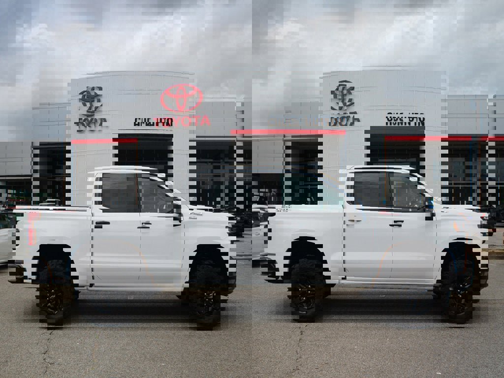 Used 2020 Chevrolet Silverado 1500 LT Trail Boss AWD/4WD image 1