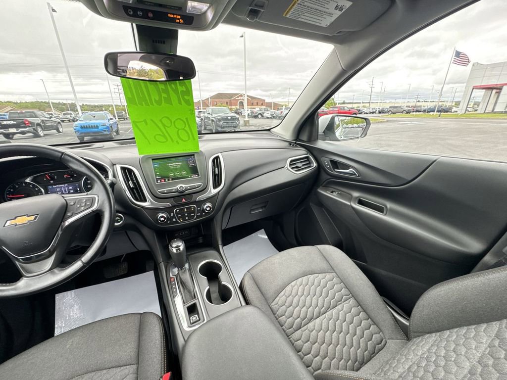 Used 2020 Chevrolet Equinox LT AWD/4WD image 11