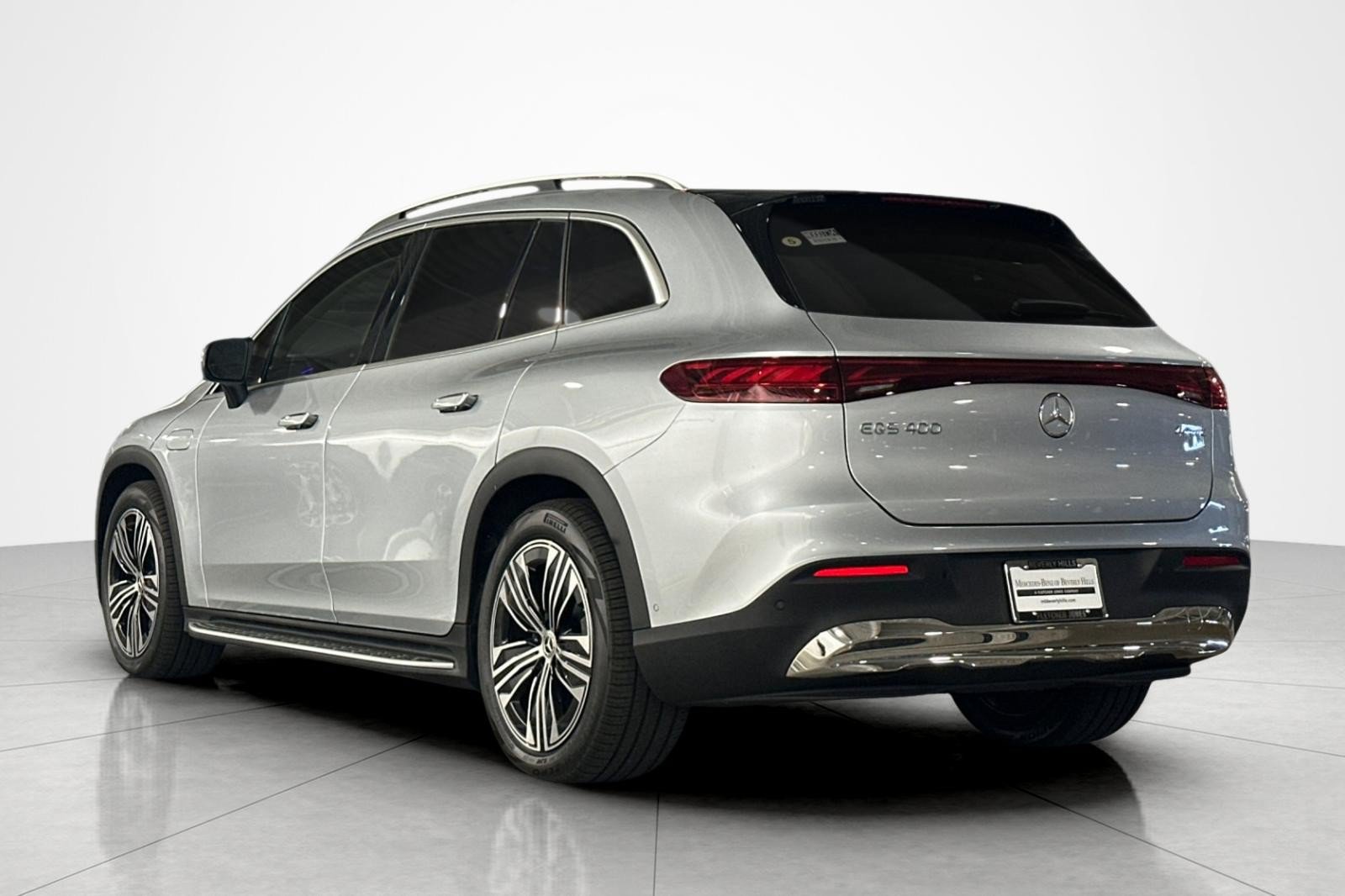New 2026 Mercedes-Benz EQS 400 4MATIC SUV image 3