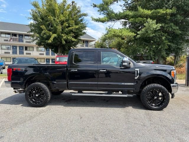 Used 2017 Ford F250 Lariat w/ Lariat Ultimate Package AWD/4WD image 9