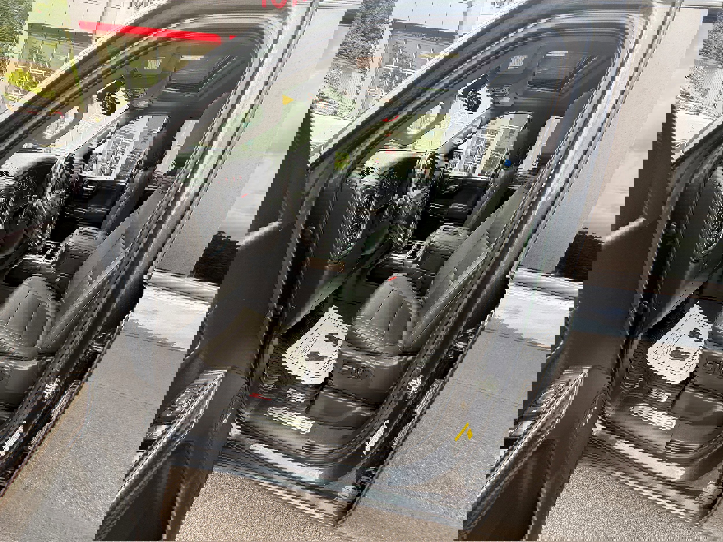 Used 2022 Chevrolet Silverado 1500 RST w/ Convenience Package II image 15